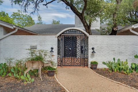 Photo of 4202 N Hills DR, Austin, TX 78731 (MLS # 2682538)