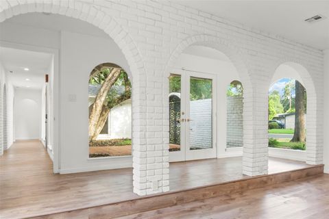 Tiny photo for 4202 N Hills DR, Austin, TX 78731 (MLS # 2682538)