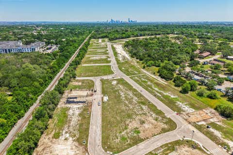 Tiny photo for 8014 Bird Song CIR, Austin, TX 78745 (MLS # 5963612)