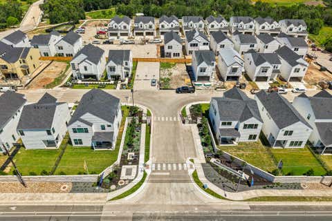 Tiny photo for 8014 Bird Song CIR, Austin, TX 78745 (MLS # 5963612)