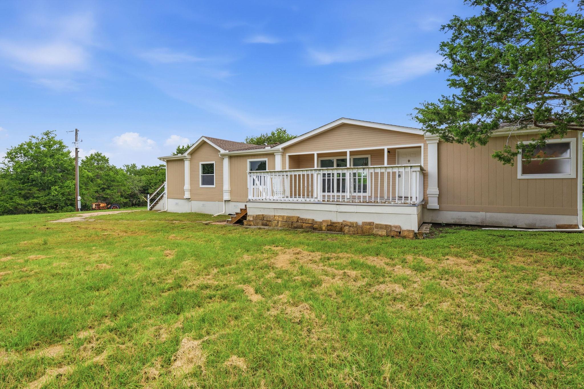 285 Hilltop DR