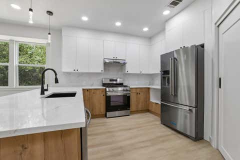 Tiny photo for 12717 Lee Park LN, Austin, TX 78732 (MLS # 9349023)