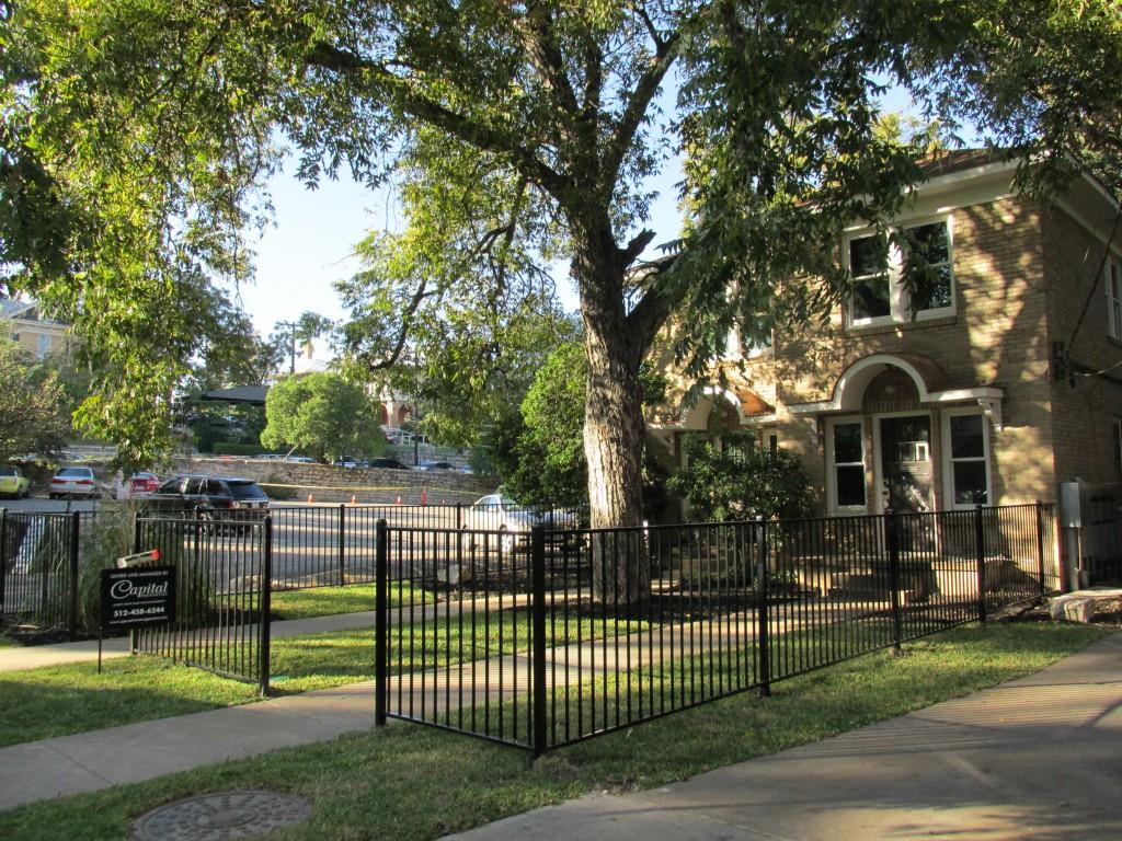 Photo 1 of 10 — 506 1/2 W 7th ST C, Austin, TX 78701