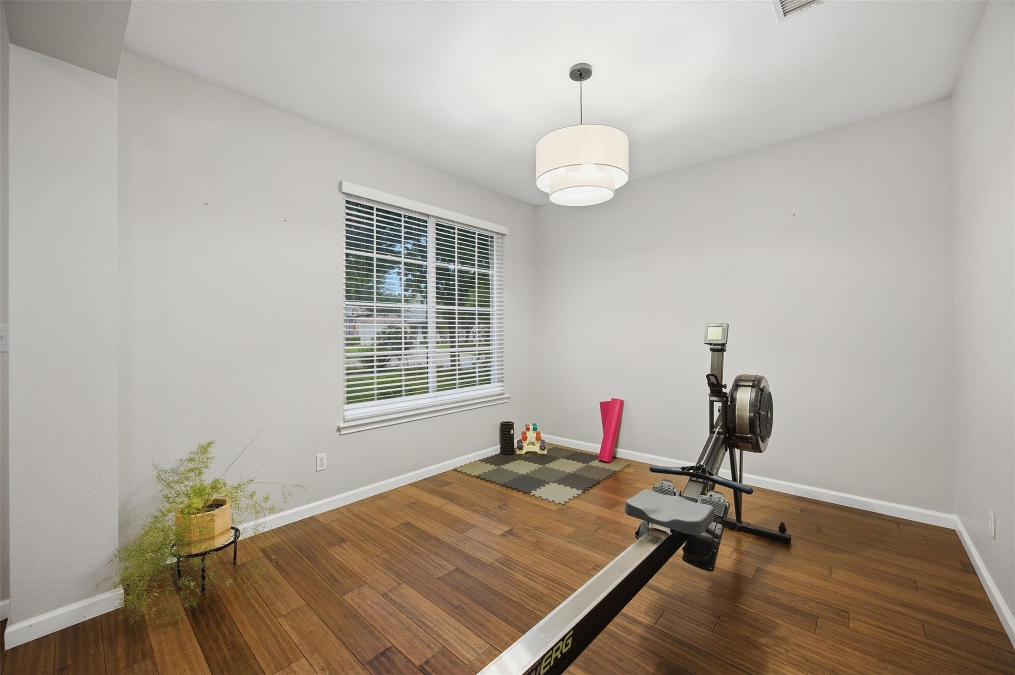 1705 Chula Vista DR