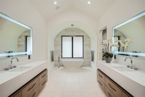 Tiny photo for 6412 Lantern View DR, Jonestown, TX 78645 (MLS # 4579129)