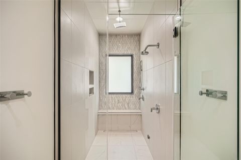 Tiny photo for 6412 Lantern View DR, Jonestown, TX 78645 (MLS # 4579129)