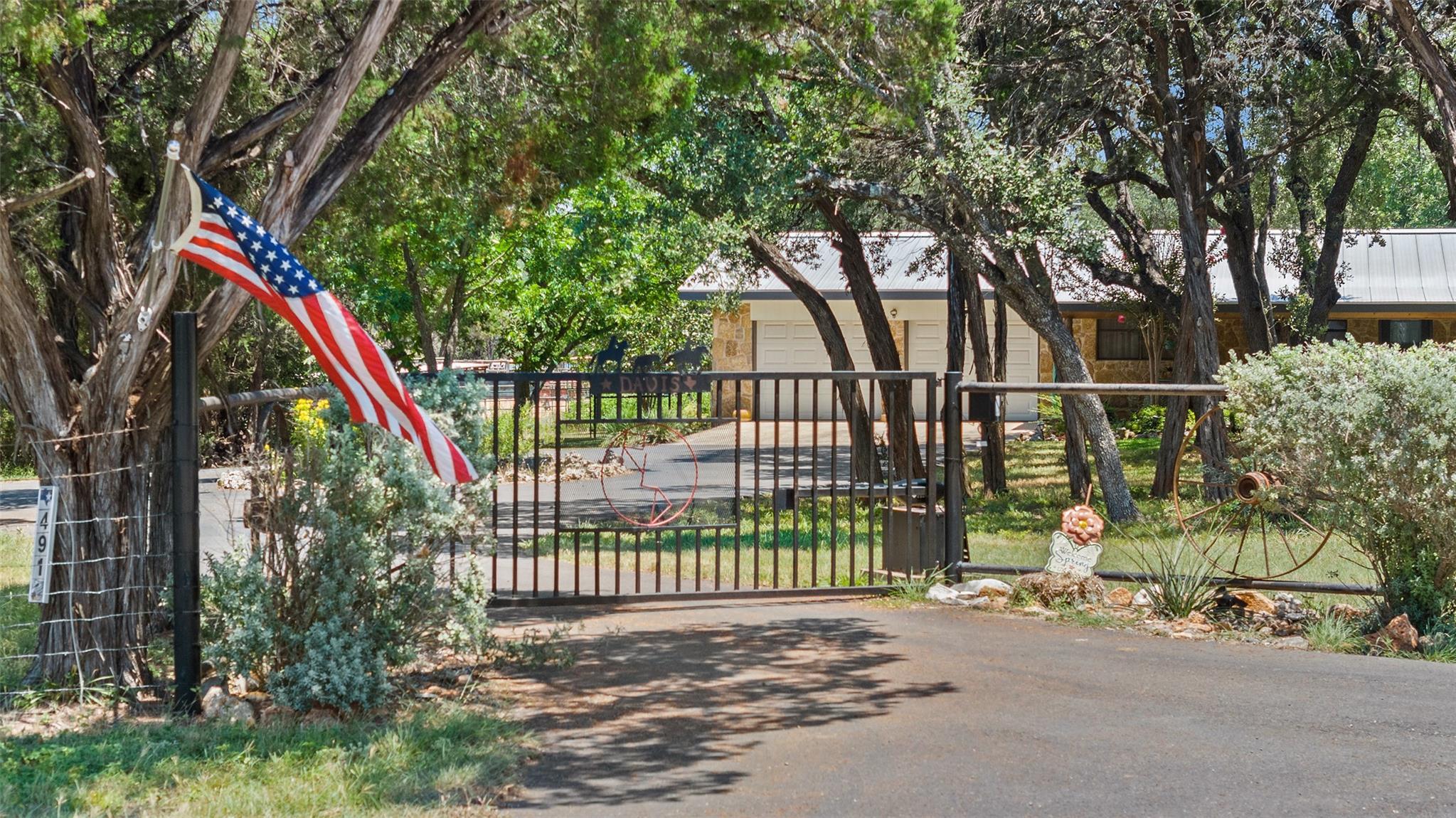 491 Lone Oak RD