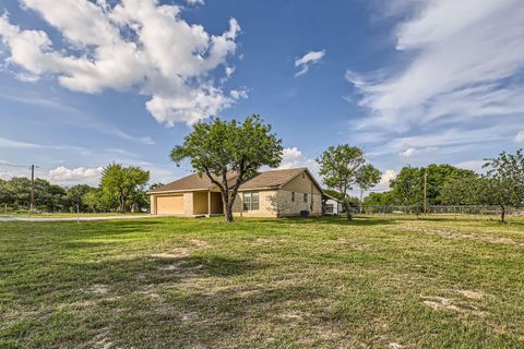 1900 Quail Run DR San Marcos TX 78666