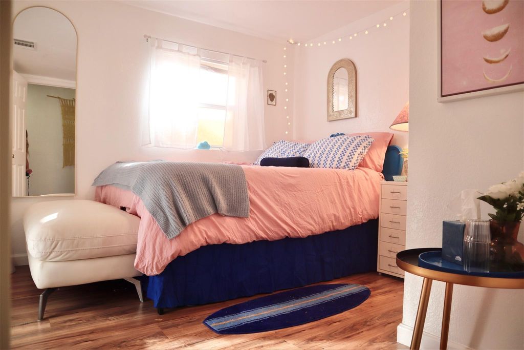 Photo of 1007 Johnson ST, Lockhart, TX 78644 (MLS # 2506847)