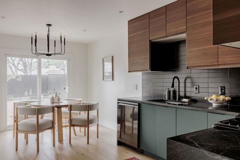 2220 E Stassney LN B Austin TX 78744