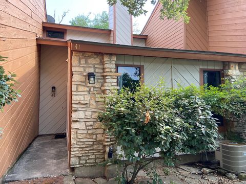 Photo of 41 Cypress Fairway VLG, Wimberley, TX 78676 (MLS # 9943425)