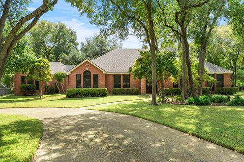 Photo of 518 Riverwood DR, Belton, TX 76513 (MLS # 1198216)