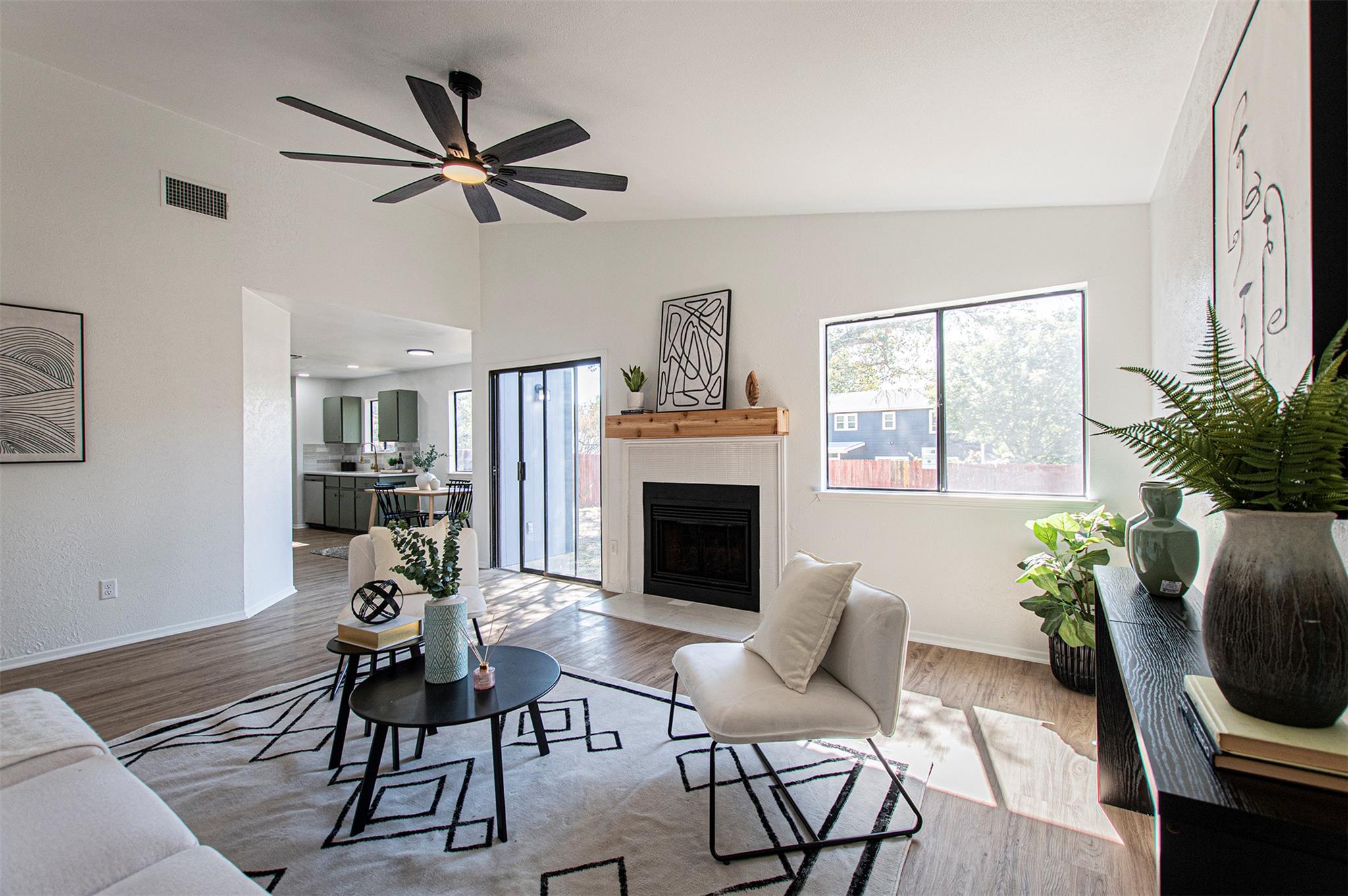 1305 Dominique DR