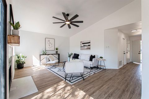 1305 Dominique DR Austin TX 78753