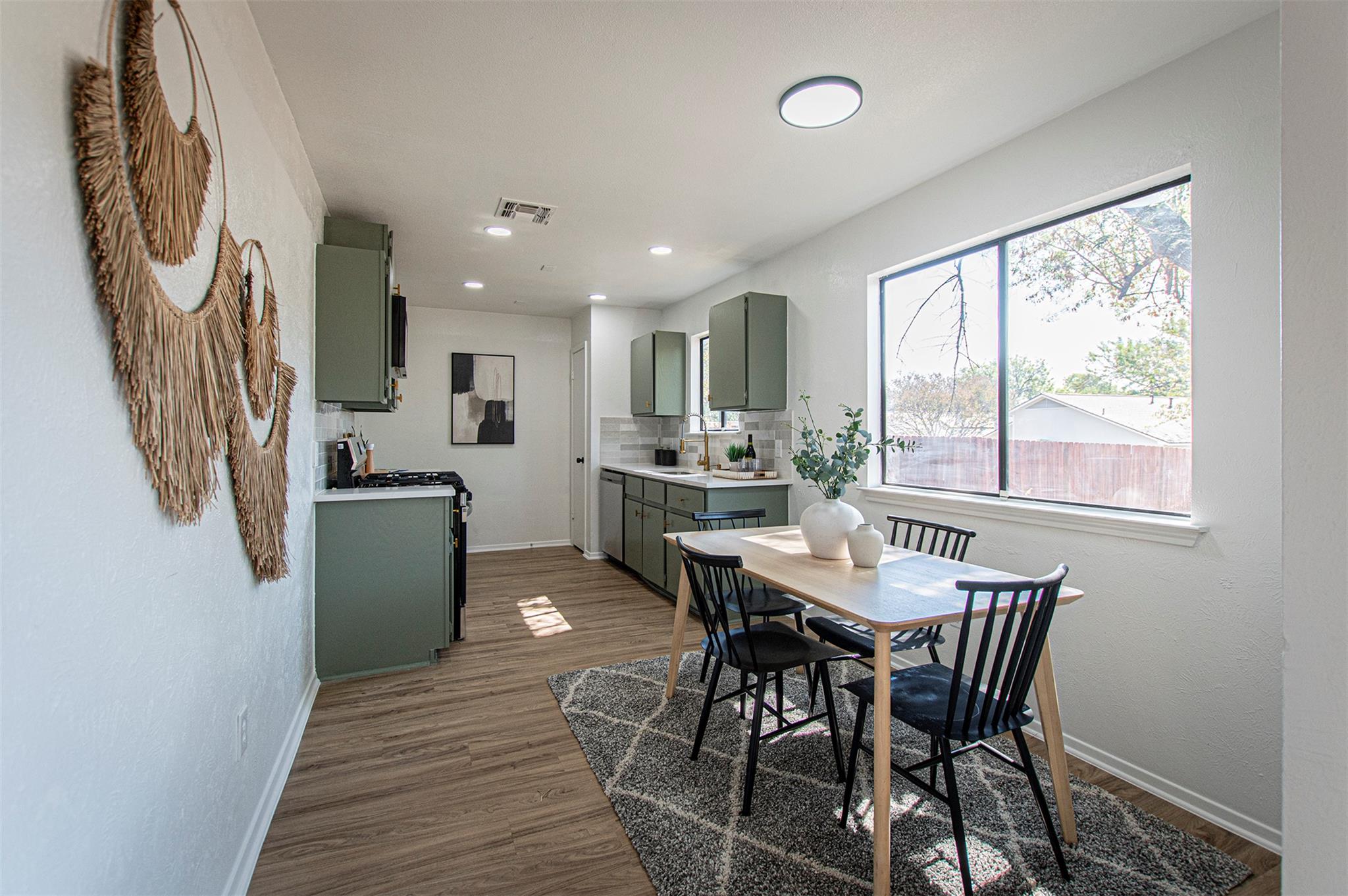 1305 Dominique DR