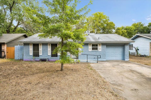 Photo of 6009 LEISURE RUN RD, Austin, TX 78745 (MLS # 1485433)