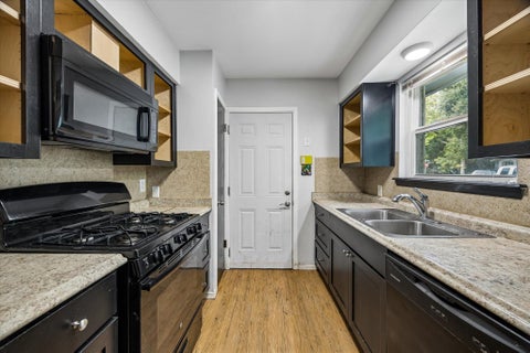 Tiny photo for 6009 LEISURE RUN RD, Austin, TX 78745 (MLS # 1485433)