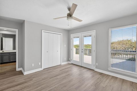 320 Twin Sails 23 Horseshoe Bay TX 78657