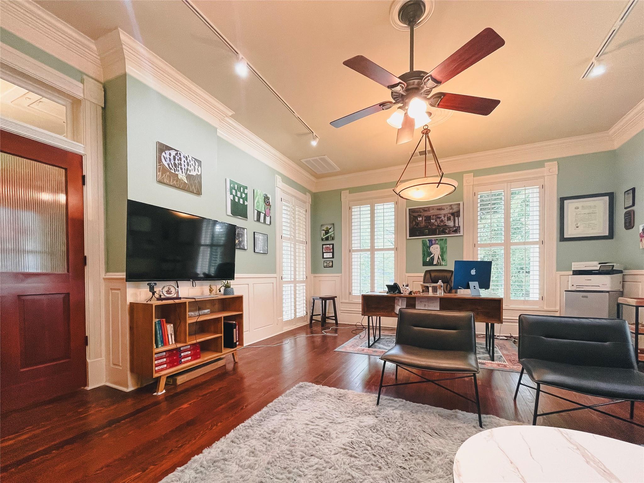 506 W 14th ST B