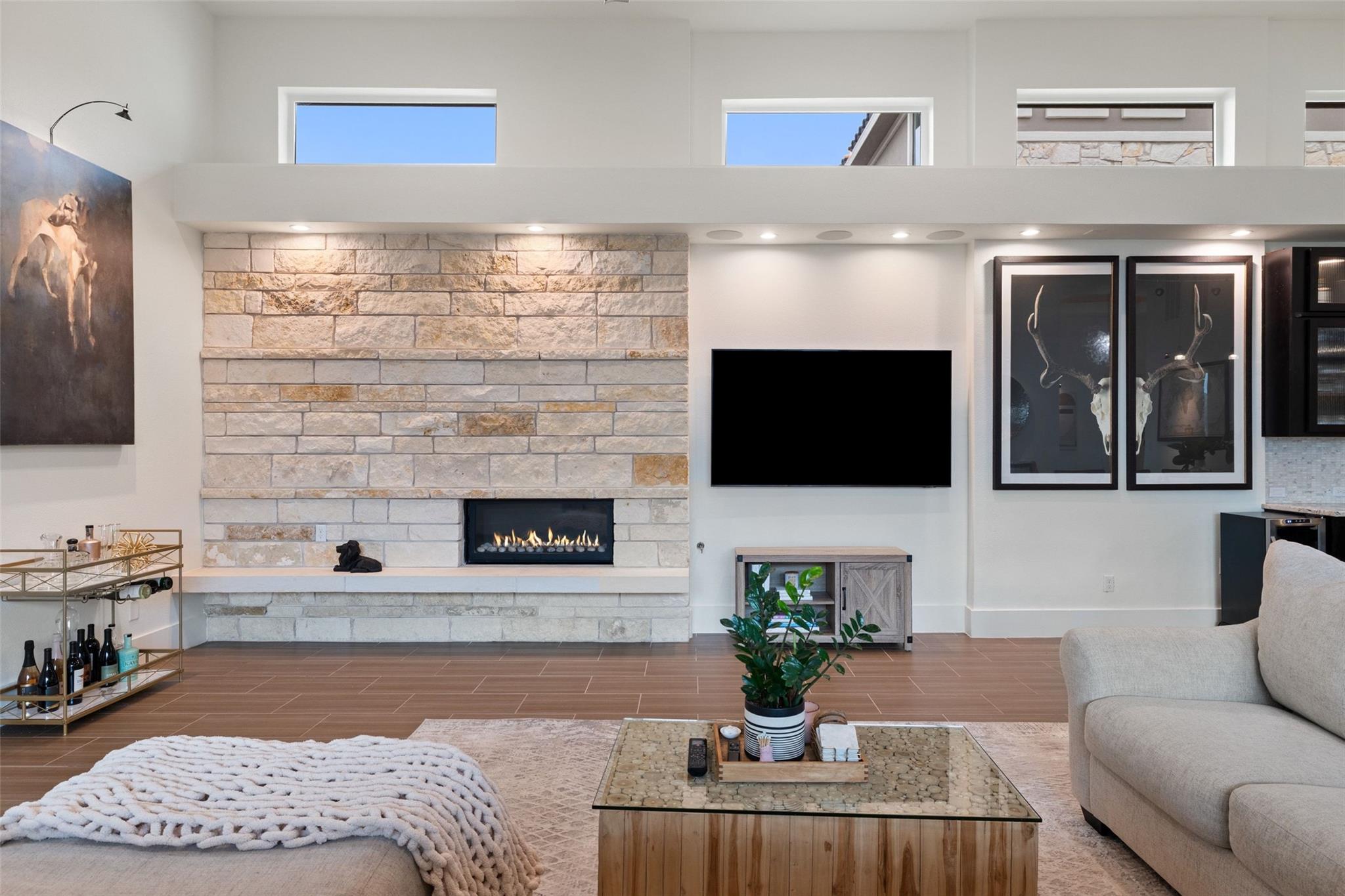 106 Bisset CT