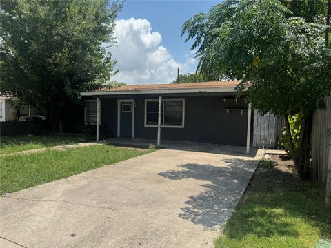 Photo of 6703 Galindo ST, Austin, TX 78741 (MLS # 2795285)