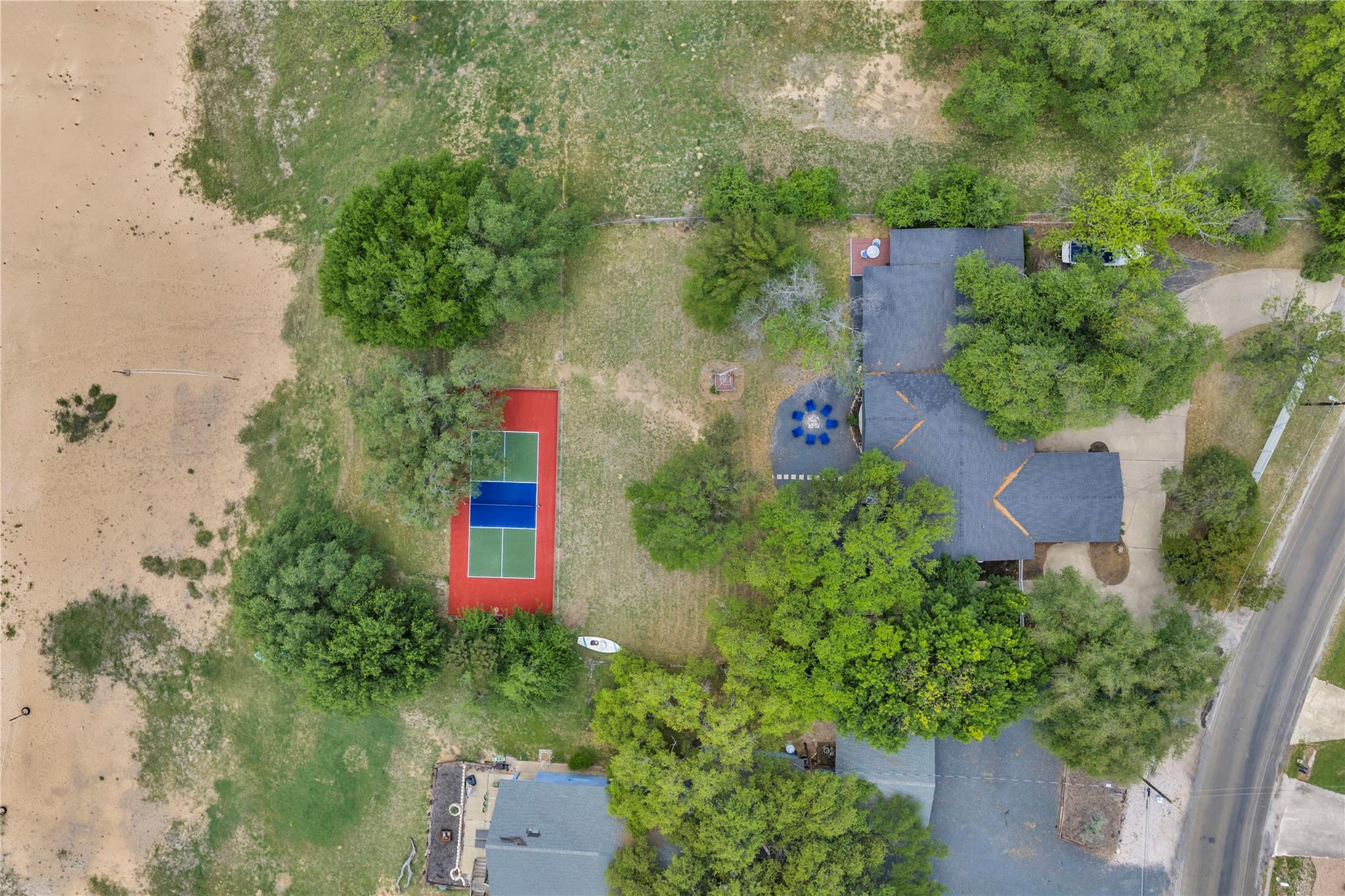 4310 River Oaks DR