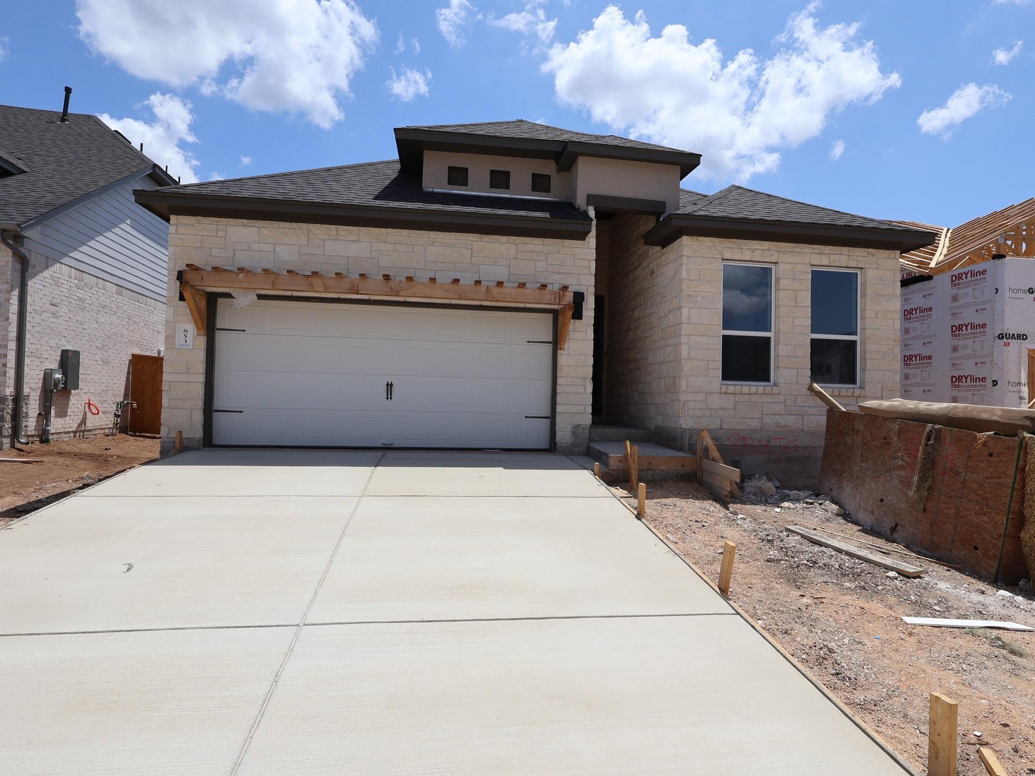 Photo 1 of 13 — 853 Corvallis DR, Leander, TX 78641