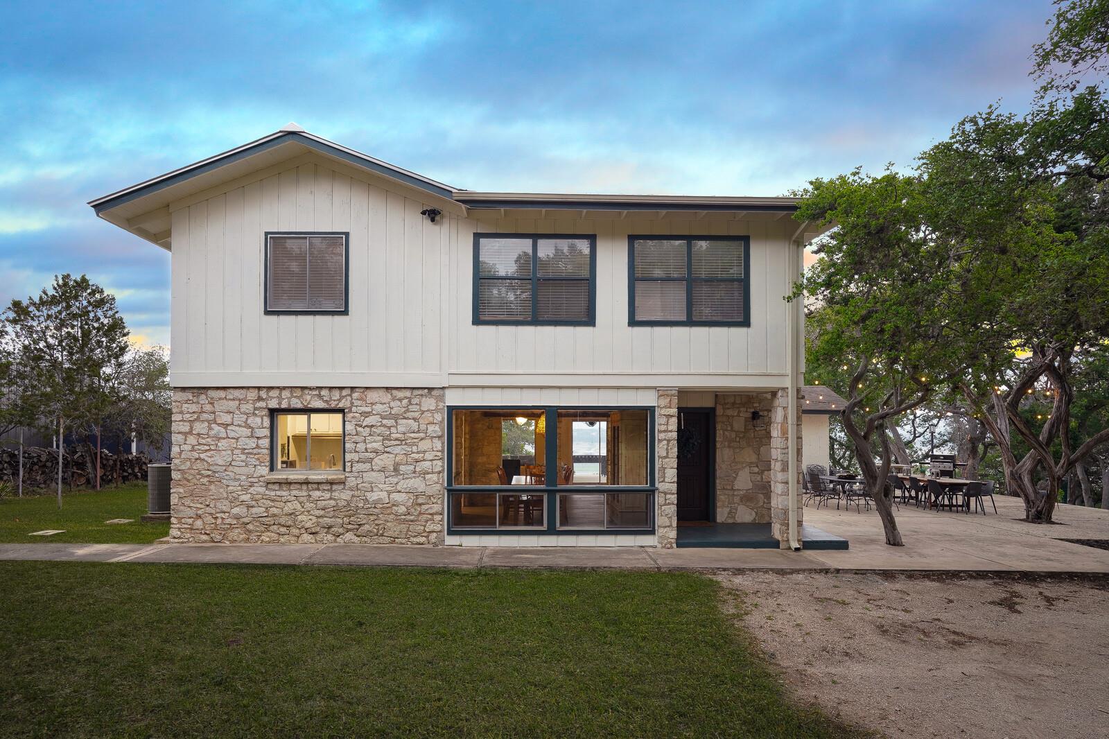550 COUNTY ROAD 262 DR