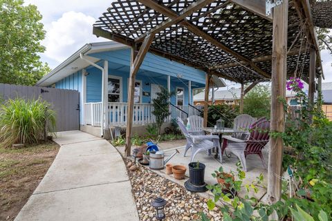 Photo of 6110 Devonshire CV, Austin, TX 78723 (MLS # 4225370)