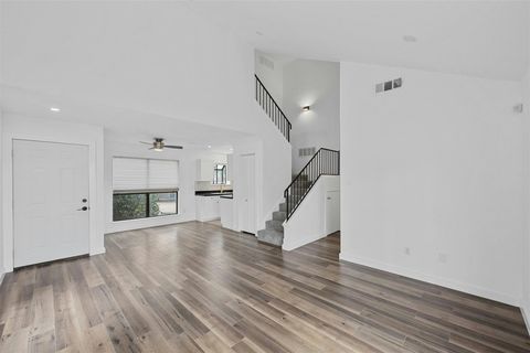 2018 W Rundberg LN 9D Austin TX 78758