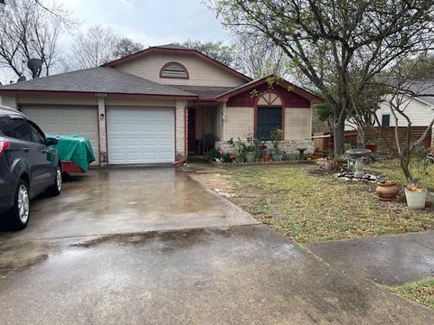Photo of 12058 Trotwood DR, Austin, TX 78753 (MLS # 9626541)