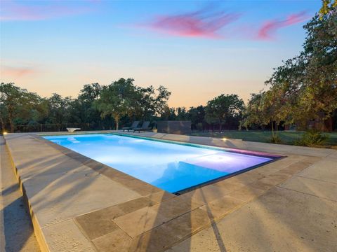 A home in Lago Vista