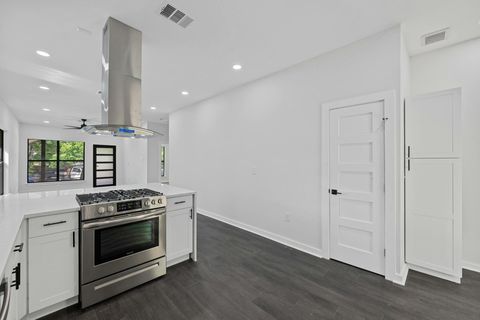 Tiny photo for 914 E 50th ST, Austin, TX 78751 (MLS # 3982717)