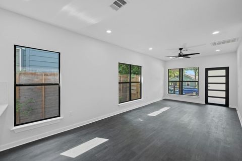 Tiny photo for 914 E 50th ST, Austin, TX 78751 (MLS # 3982717)