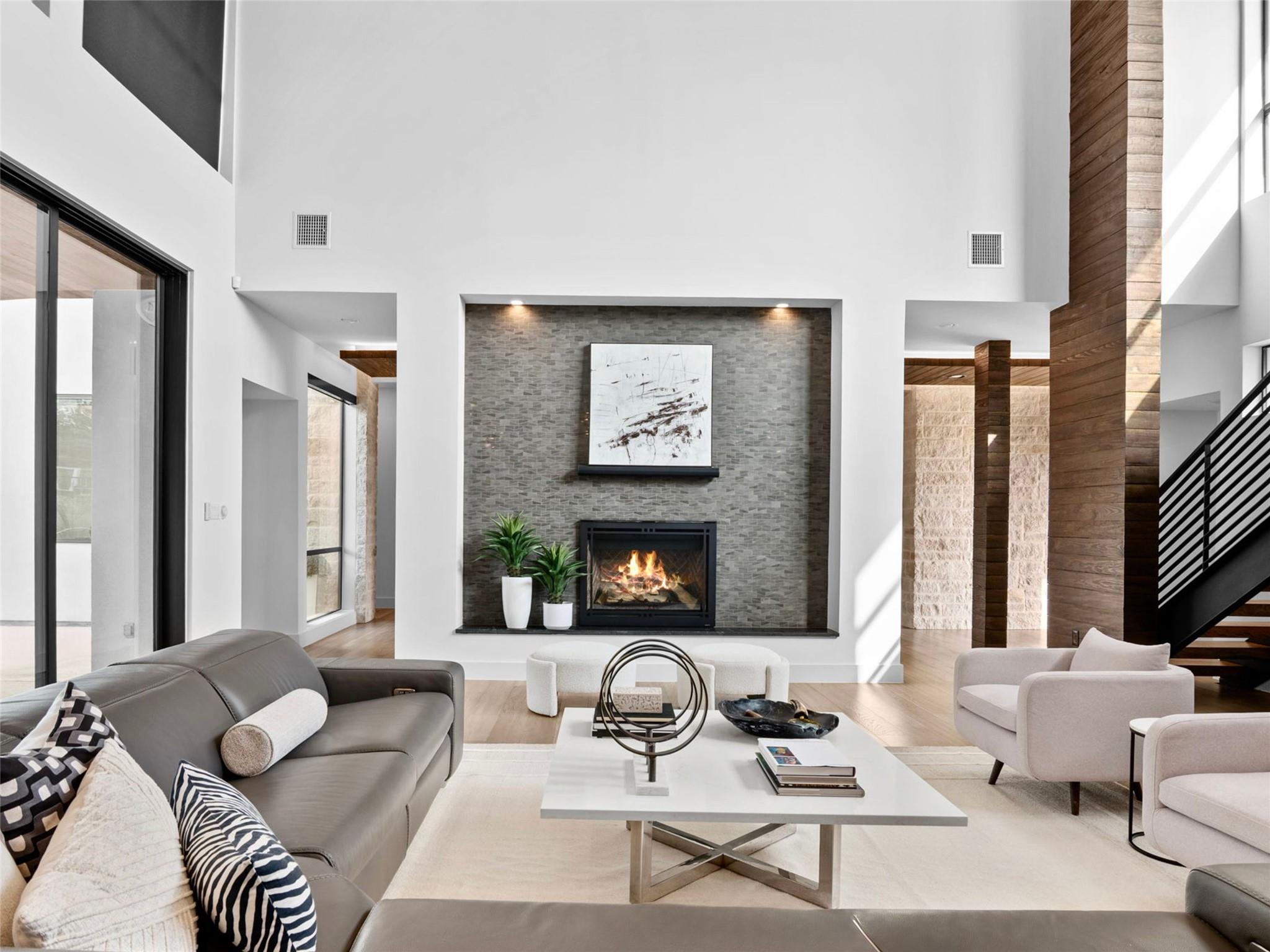 211 Wellesley Hill HL