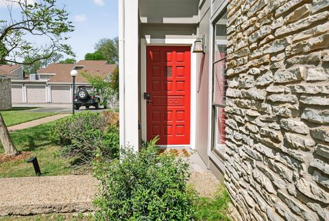 Tiny photo for 1727 Timber Ridge DR, Austin, TX 78741 (MLS # 3149022)