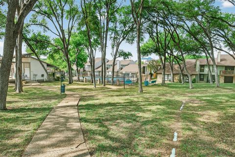 Tiny photo for 1727 Timber Ridge DR, Austin, TX 78741 (MLS # 3149022)