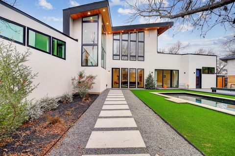 4613 Bolm DR Austin TX 78702