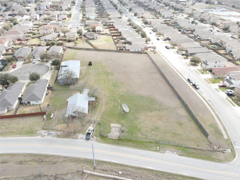 5807 Pearce LN Del Valle TX 78617