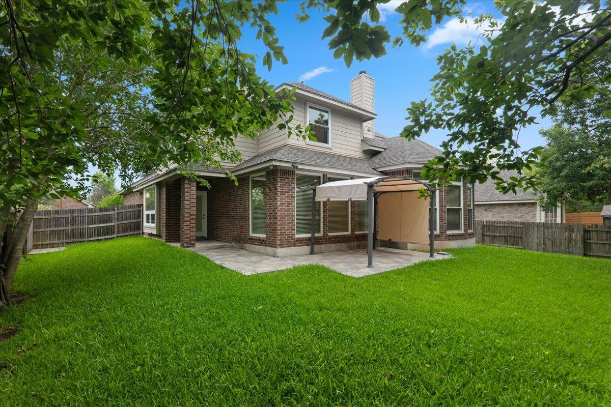 2304 Village View LOOP