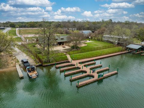 Tiny photo for 1501 E Lakeland DR, Austin, TX 78732 (MLS # 2183880)