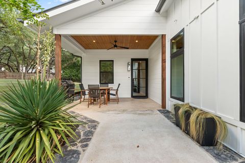 Tiny photo for 1501 E Lakeland DR, Austin, TX 78732 (MLS # 2183880)