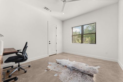 Tiny photo for 1501 E Lakeland DR, Austin, TX 78732 (MLS # 2183880)