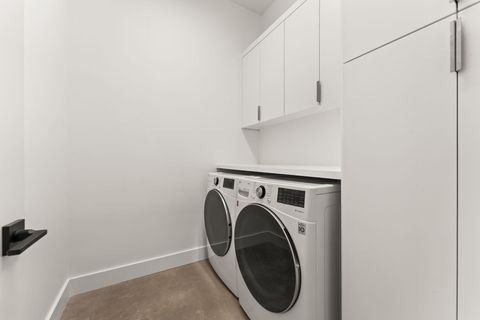 Tiny photo for 1501 E Lakeland DR, Austin, TX 78732 (MLS # 2183880)