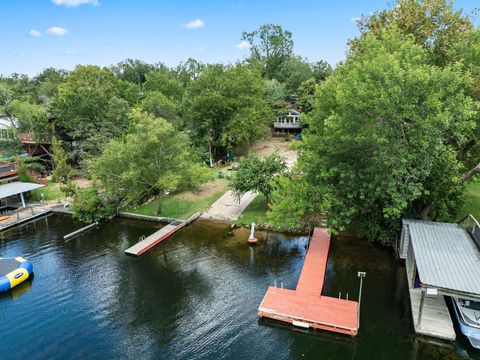 Tiny photo for 1501 E Lakeland DR, Austin, TX 78732 (MLS # 2183880)