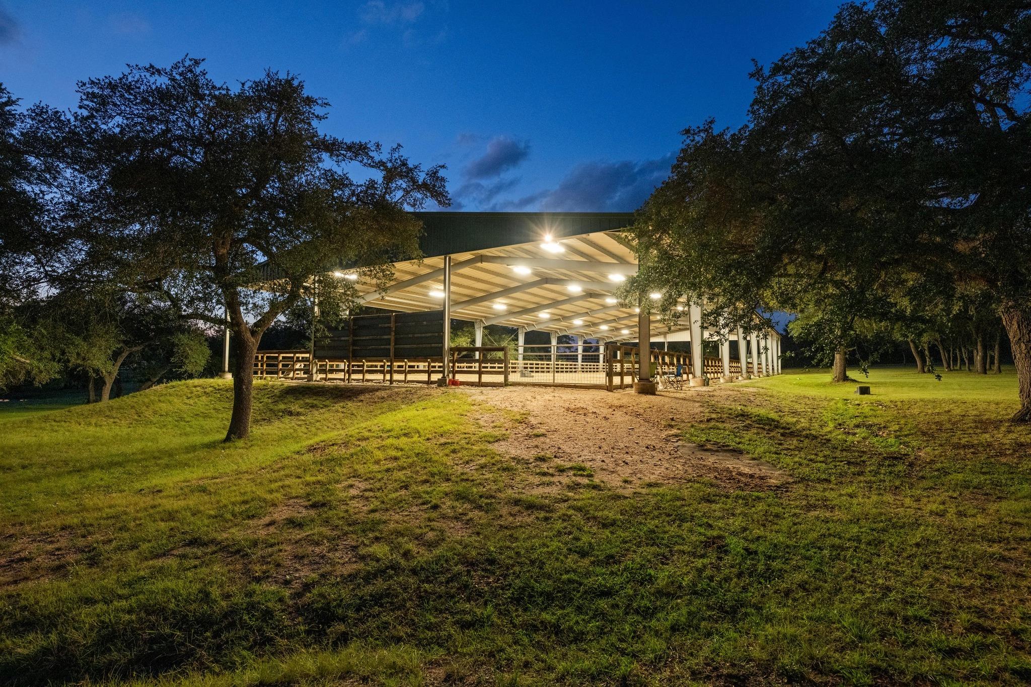5200 Bell Springs RD