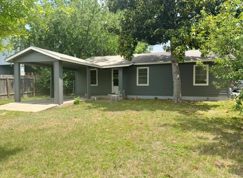 Photo of 406 SWANEE DR #1, Austin, TX 78752 (MLS # 5224865)