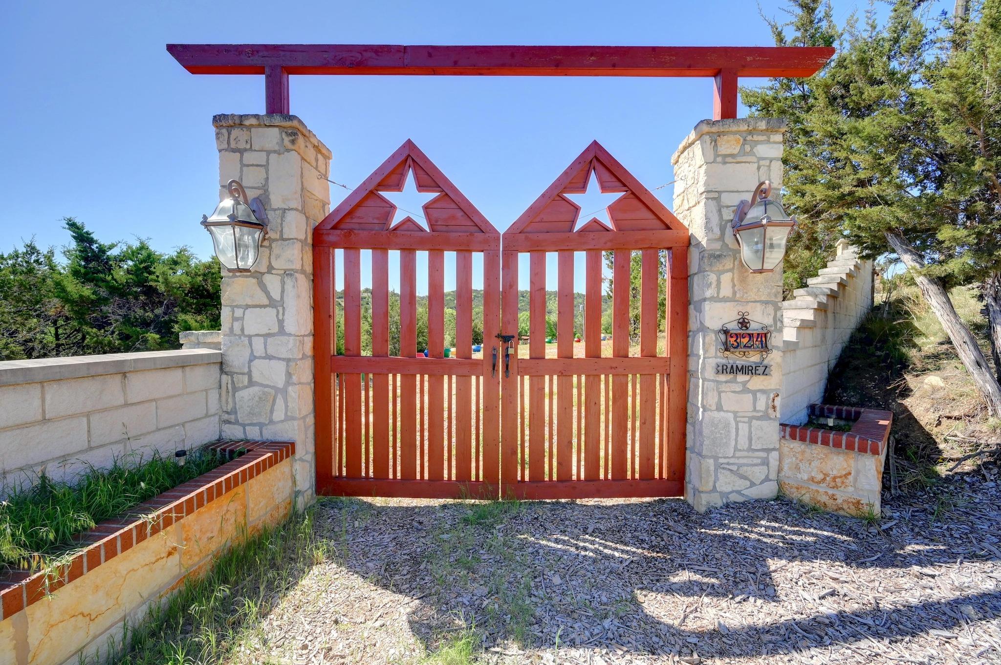 324 E Headwaters Ranch RD