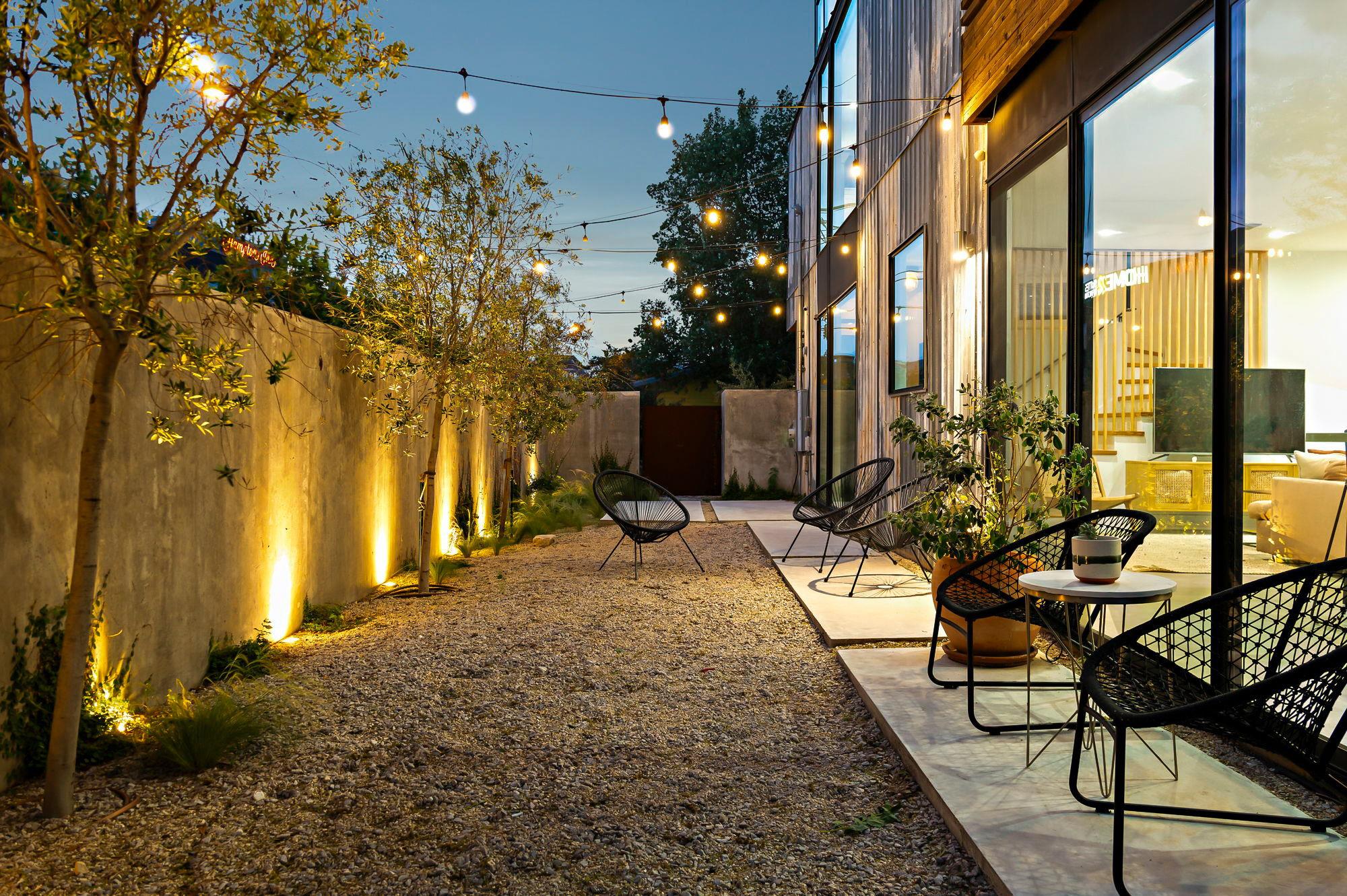2201 Santa Rosa ST