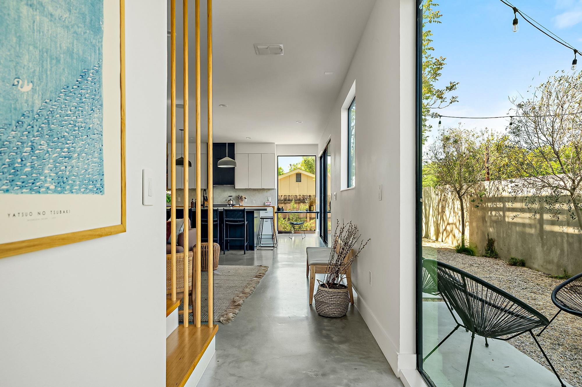 2201 Santa Rosa ST